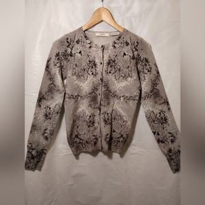 Neiman Marcus cashmere sweater